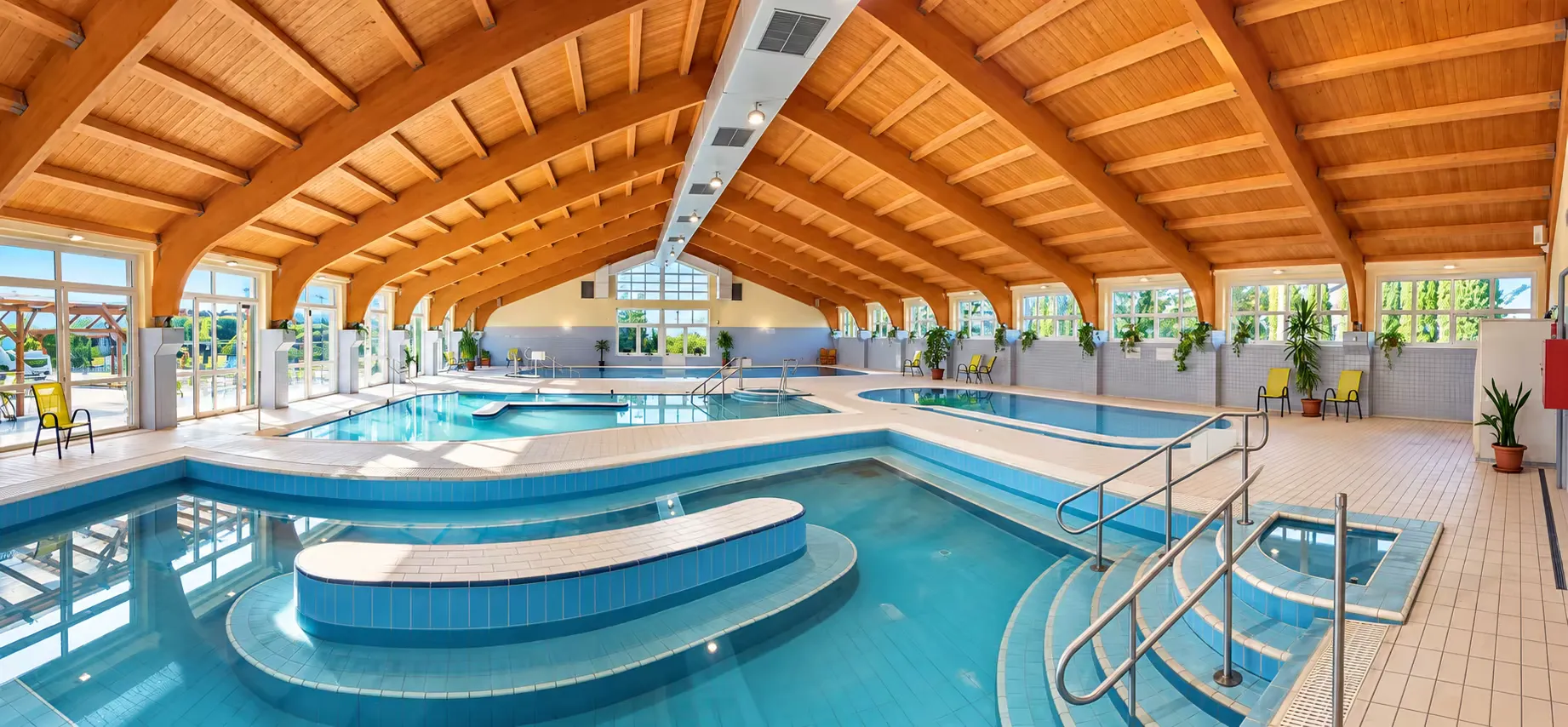 Indoor spa and pool area at Hajnal Hotel in Mezőkövesd