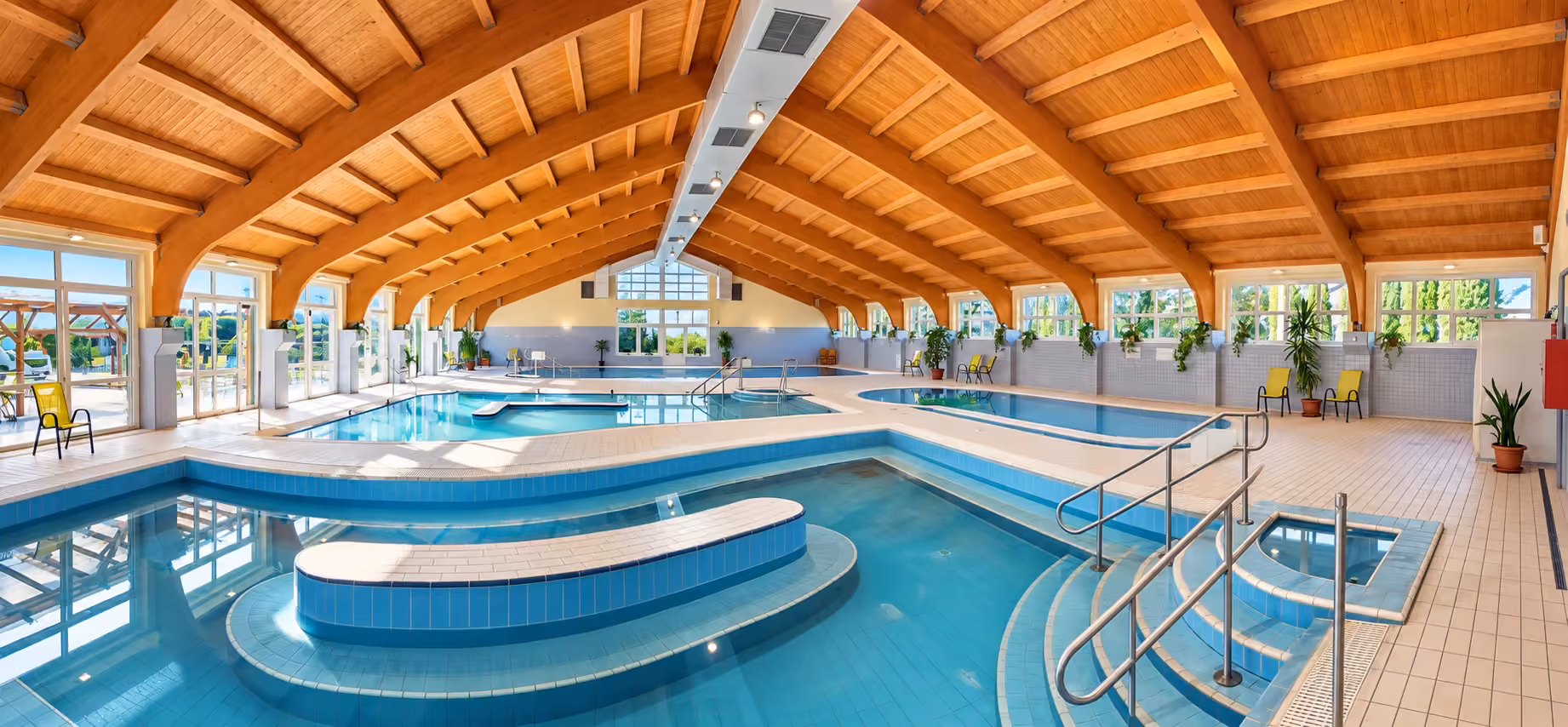 Indoor spa and pool area at Hajnal Hotel in Mezőkövesd