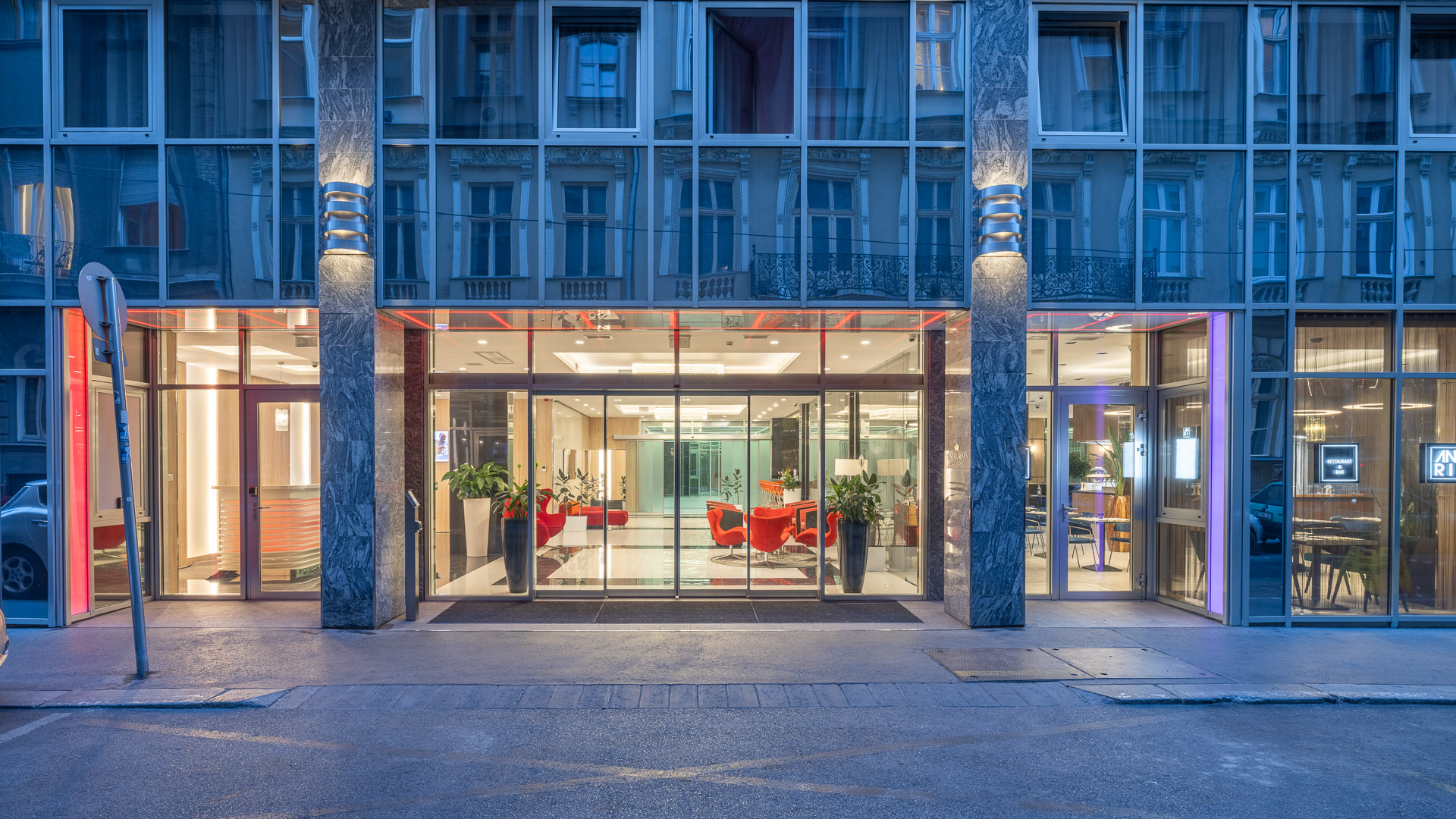 Silver Crown Hotel Streetview