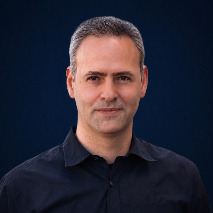 Dávid Buzás Profile